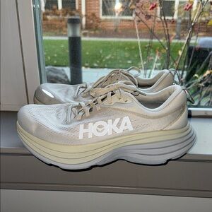 Hoka One One Cream Bondi 8 Sneakers